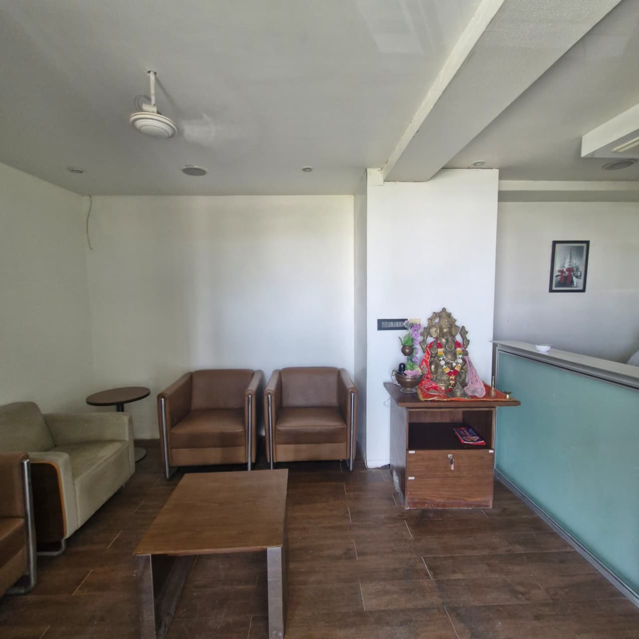 Professional Reception at Baithak Coworks shared office in Sola Ahmedabad